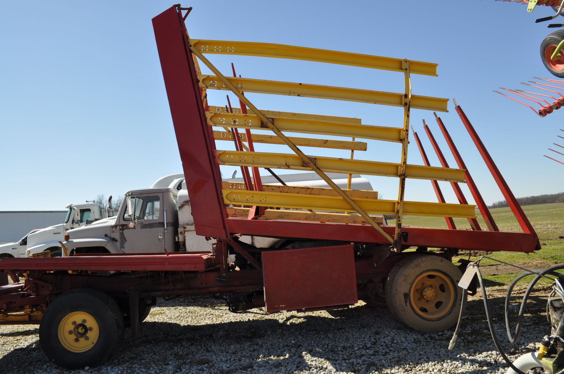 New Holland 1068 Hayliner stack wagon, diesel, 825-20 duals, 36x16.00-17.5 front, 9604 hrs, SN 1988 - Image 30 of 32