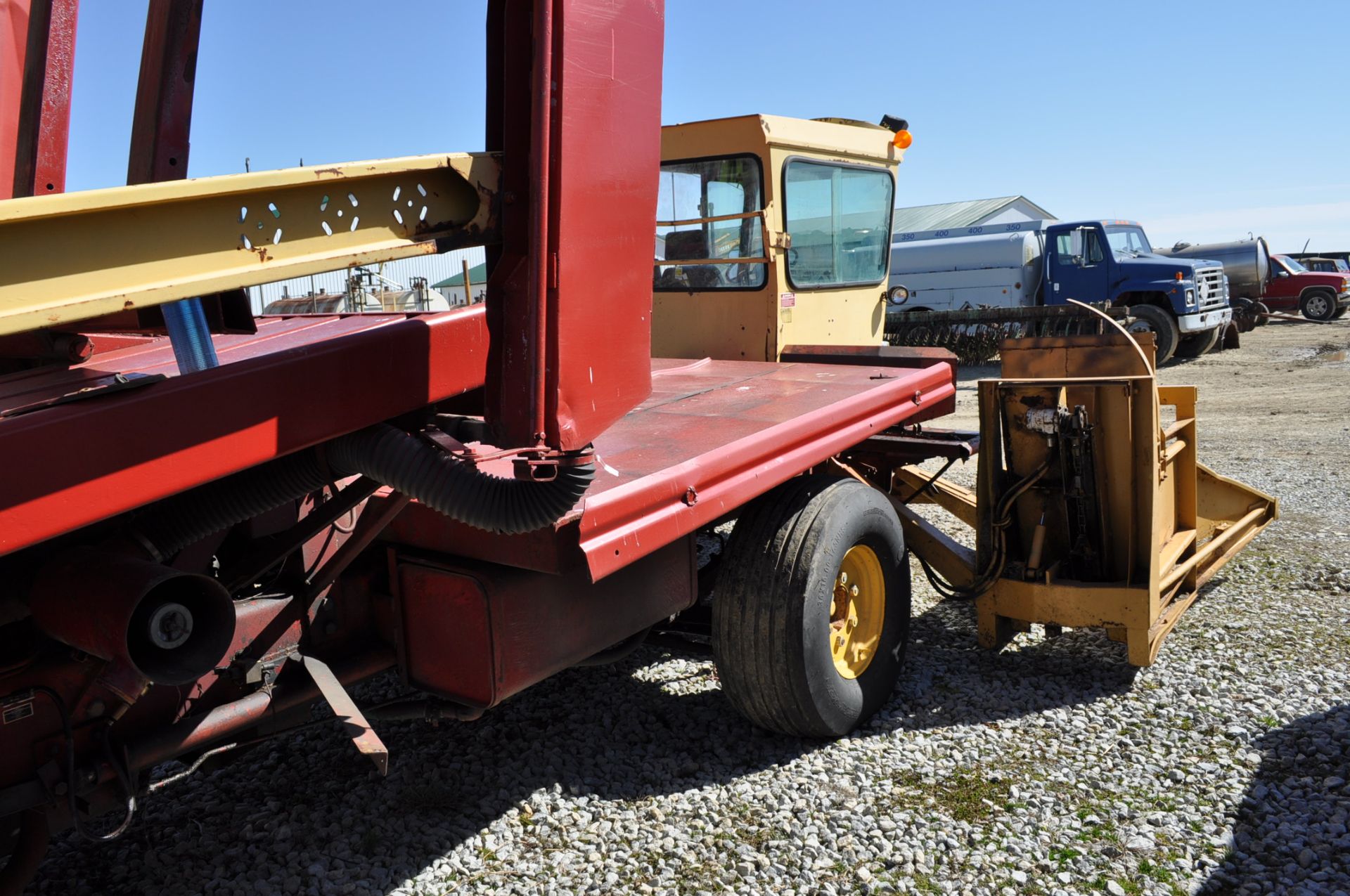 New Holland 1068 Hayliner stack wagon, diesel, 825-20 duals, 36x16.00-17.5 front, 9604 hrs, SN 1988 - Image 10 of 32