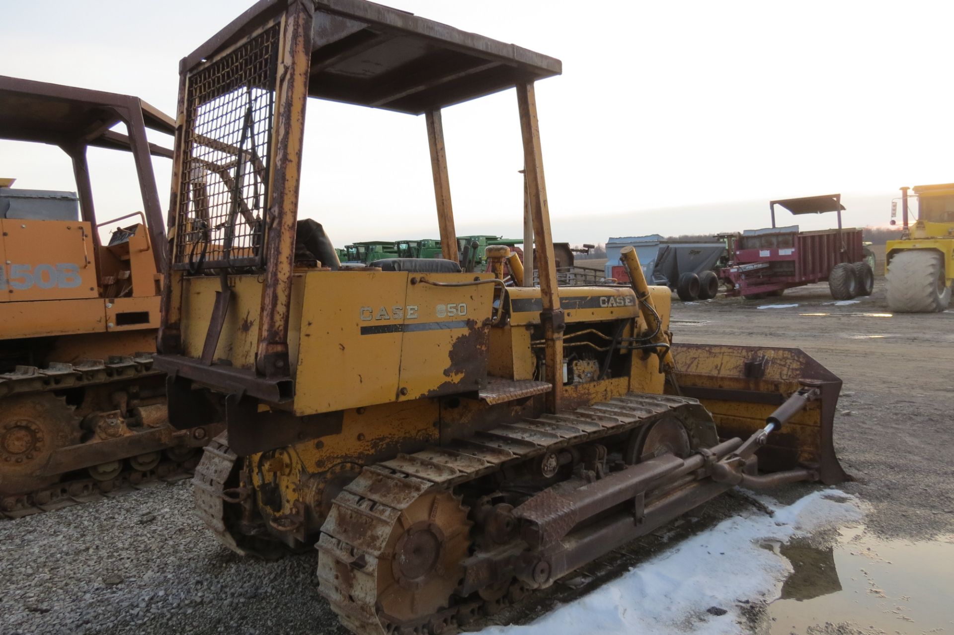 Case 850 dozer, 5403 hrs, 9’ 6 way blade, 16” tracks, SN 7073121 - Image 8 of 16