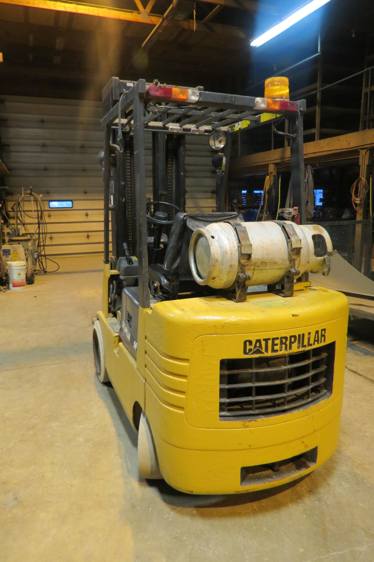 Cat T80D forklift, 8000 lb cap, 3 stage mast, solid tired, LP, sells with LP tank - Image 4 of 11