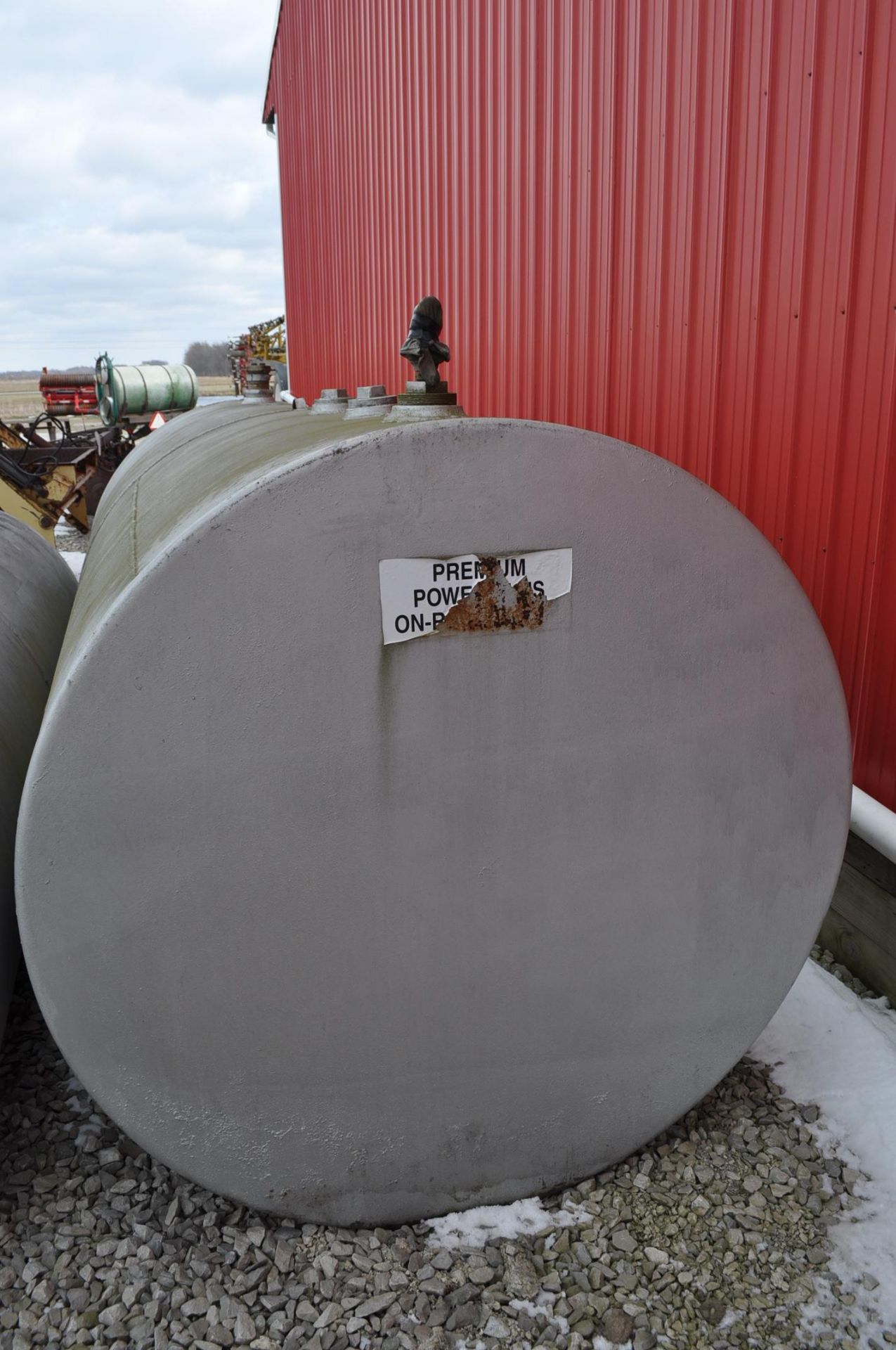 2,000 gal steel fuel tank