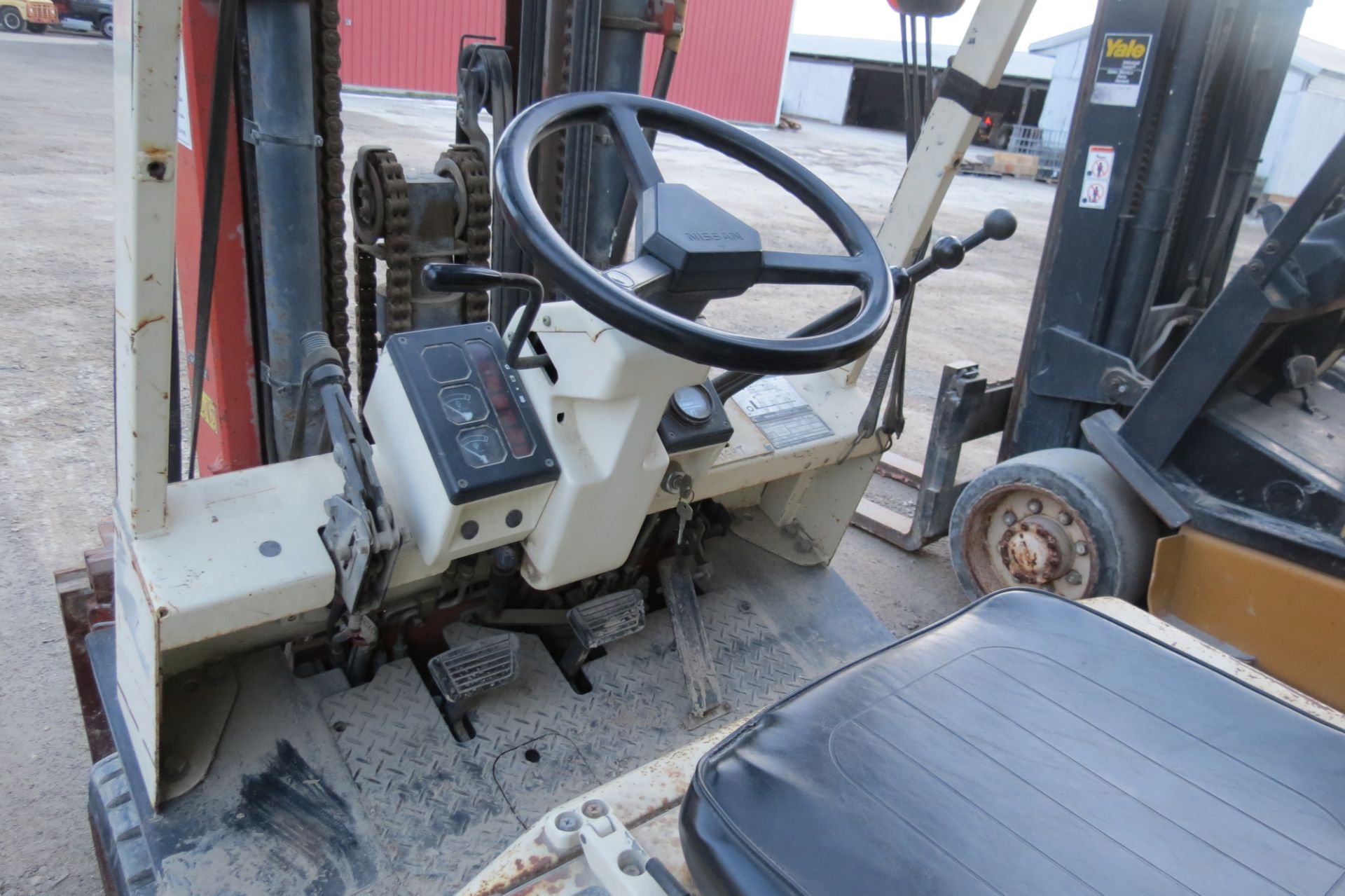Nissan 80 forklift, 6950 lb cap, 3 stage mast, solid tire, LP, sideshift, 2 speed, sells with LP - Image 8 of 9