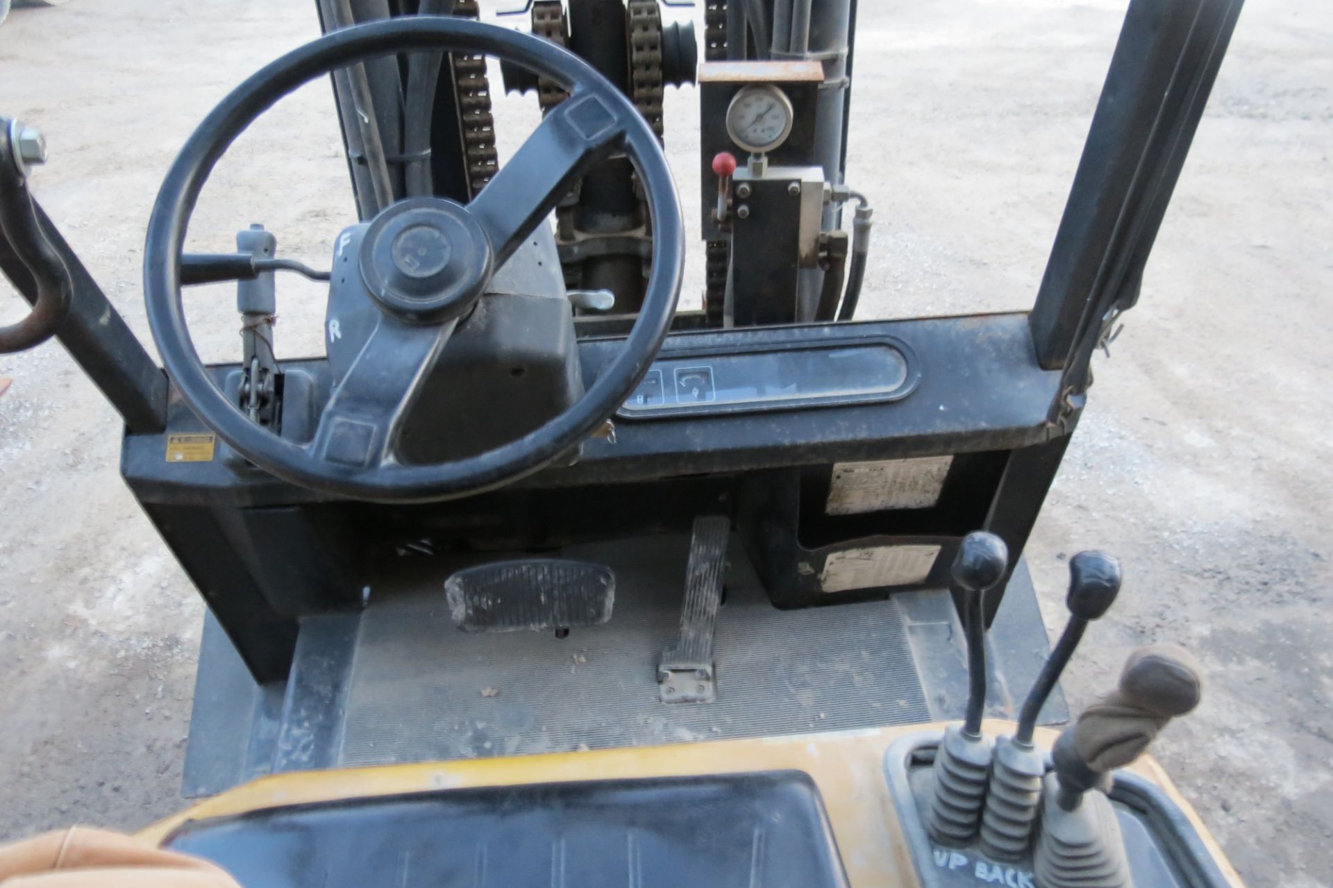 Yale forklift, 4500 lb cap, 3 stage mast, solid tires, LP, 7’ forks, sells with LP tank - Image 11 of 12