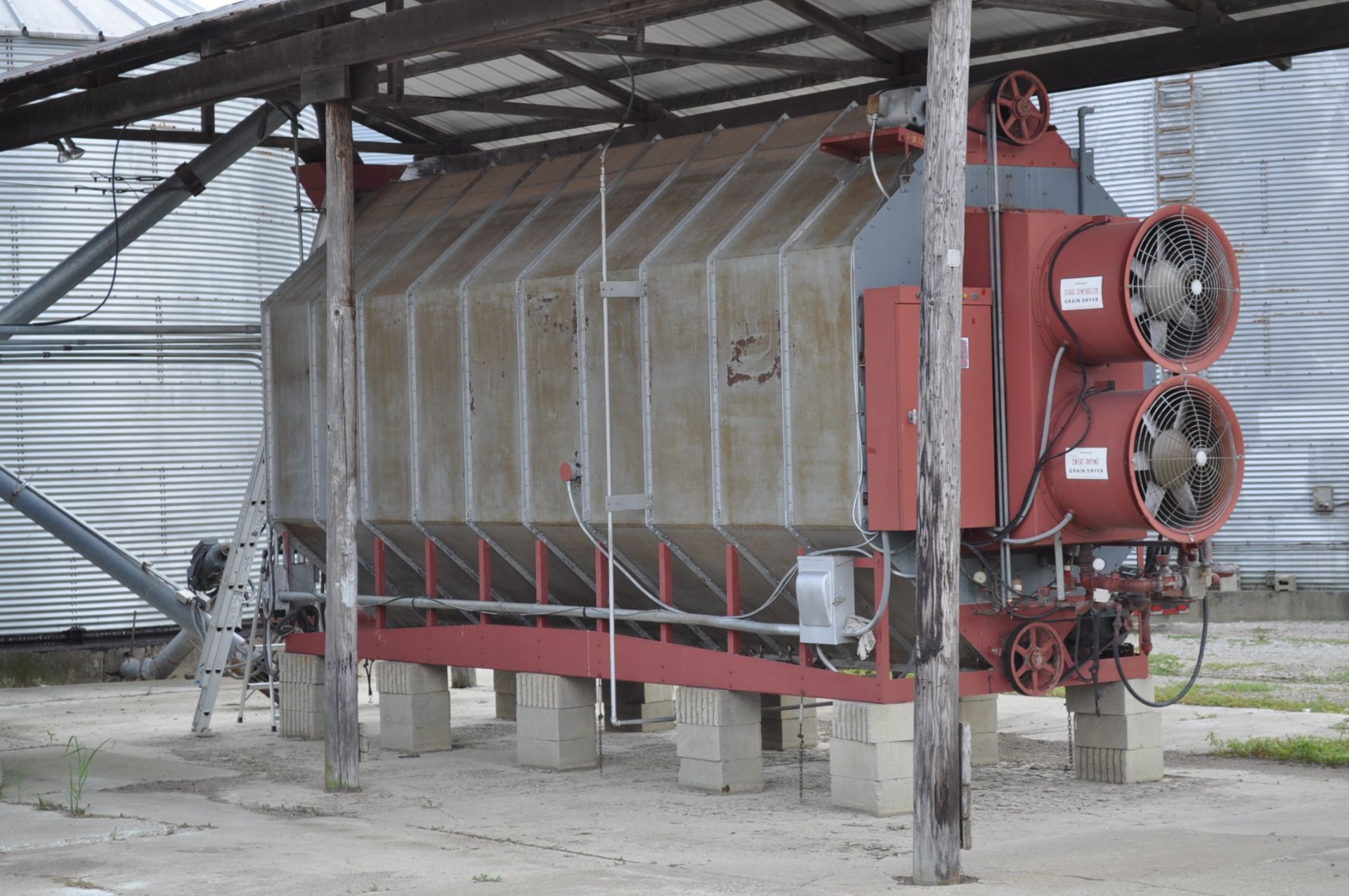 AS 1000 Super B grain dryer, 3 phase, LP, 30 day removal, Buyer is responsible for all removal