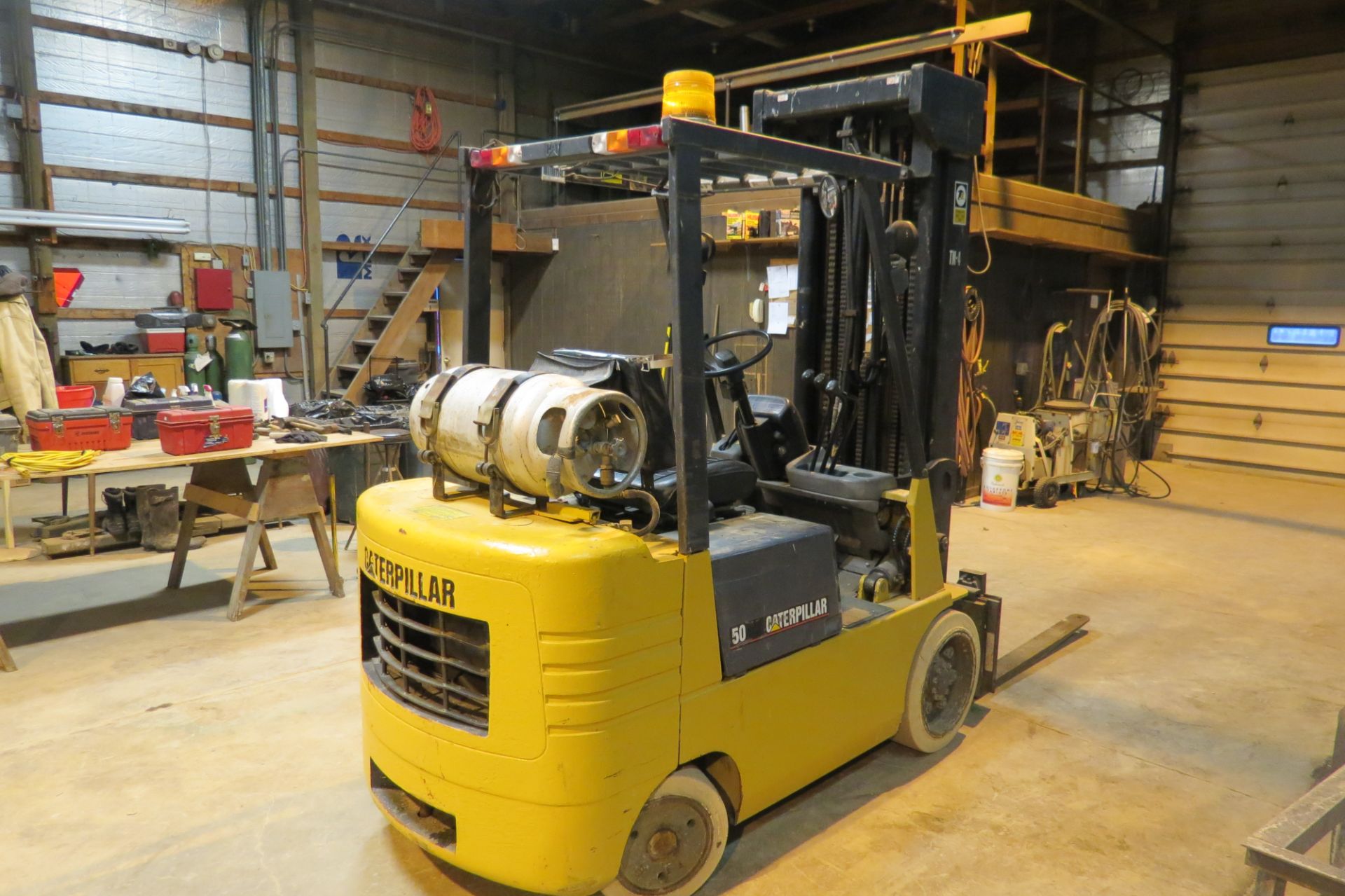 Cat T80D forklift, 8000 lb cap, 3 stage mast, solid tired, LP, sells with LP tank - Image 5 of 11