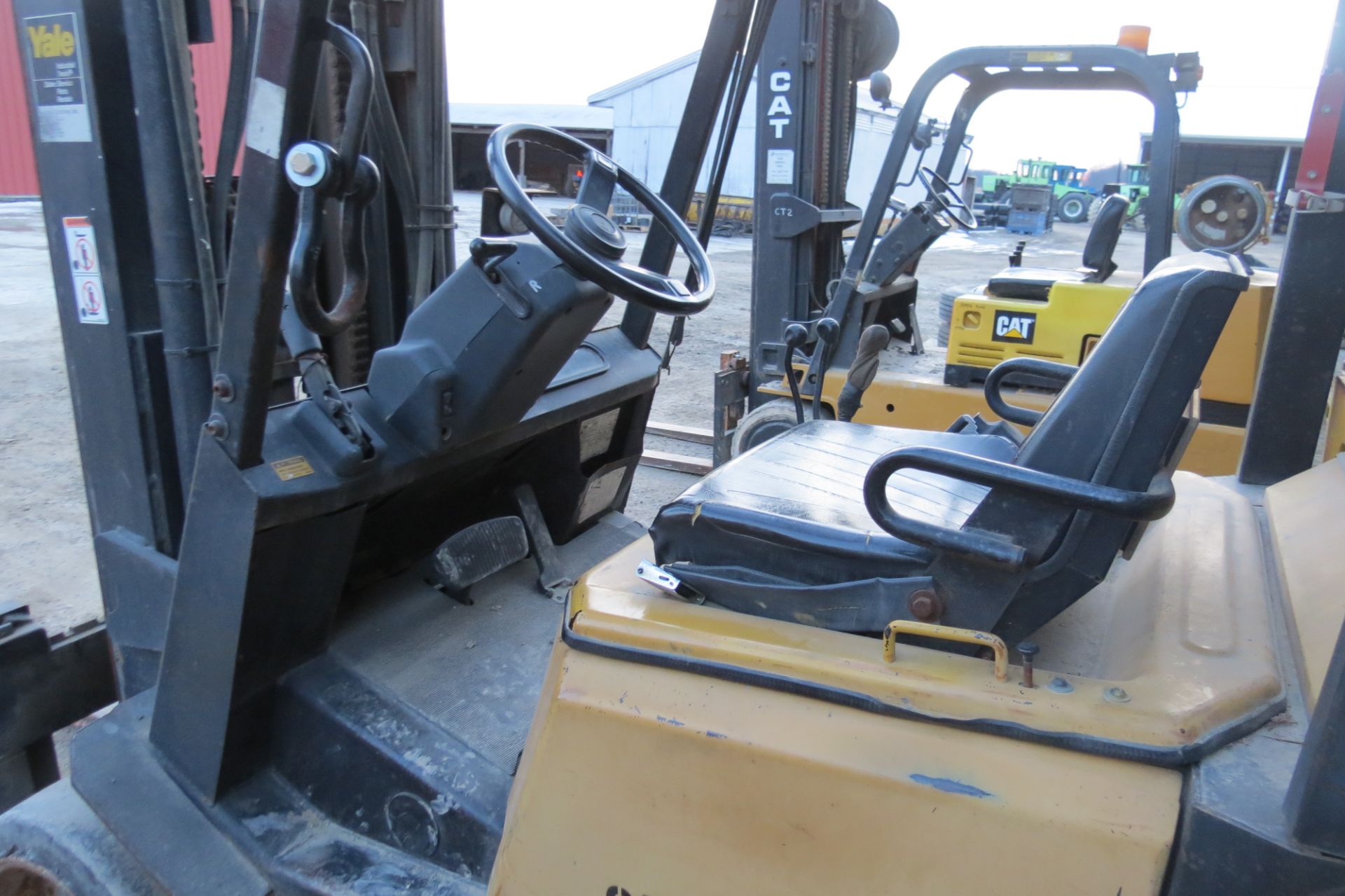 Yale forklift, 4500 lb cap, 3 stage mast, solid tires, LP, 7’ forks, sells with LP tank - Image 9 of 12