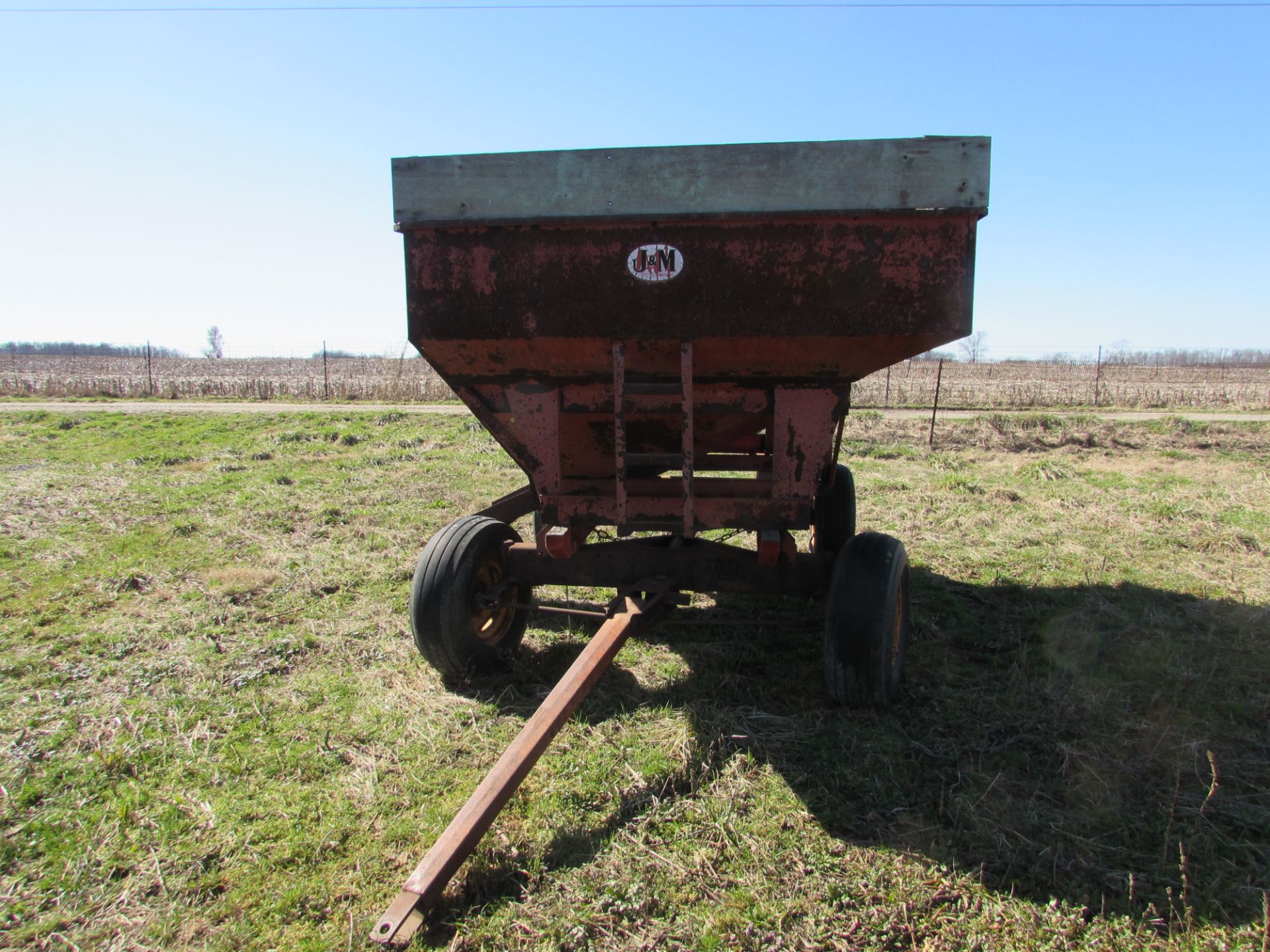 J&M 250 bushel gravity wagon, wood extensions, Wayne Murphy  Wilmington, Ohio (937) 725-7853 - Image 2 of 2