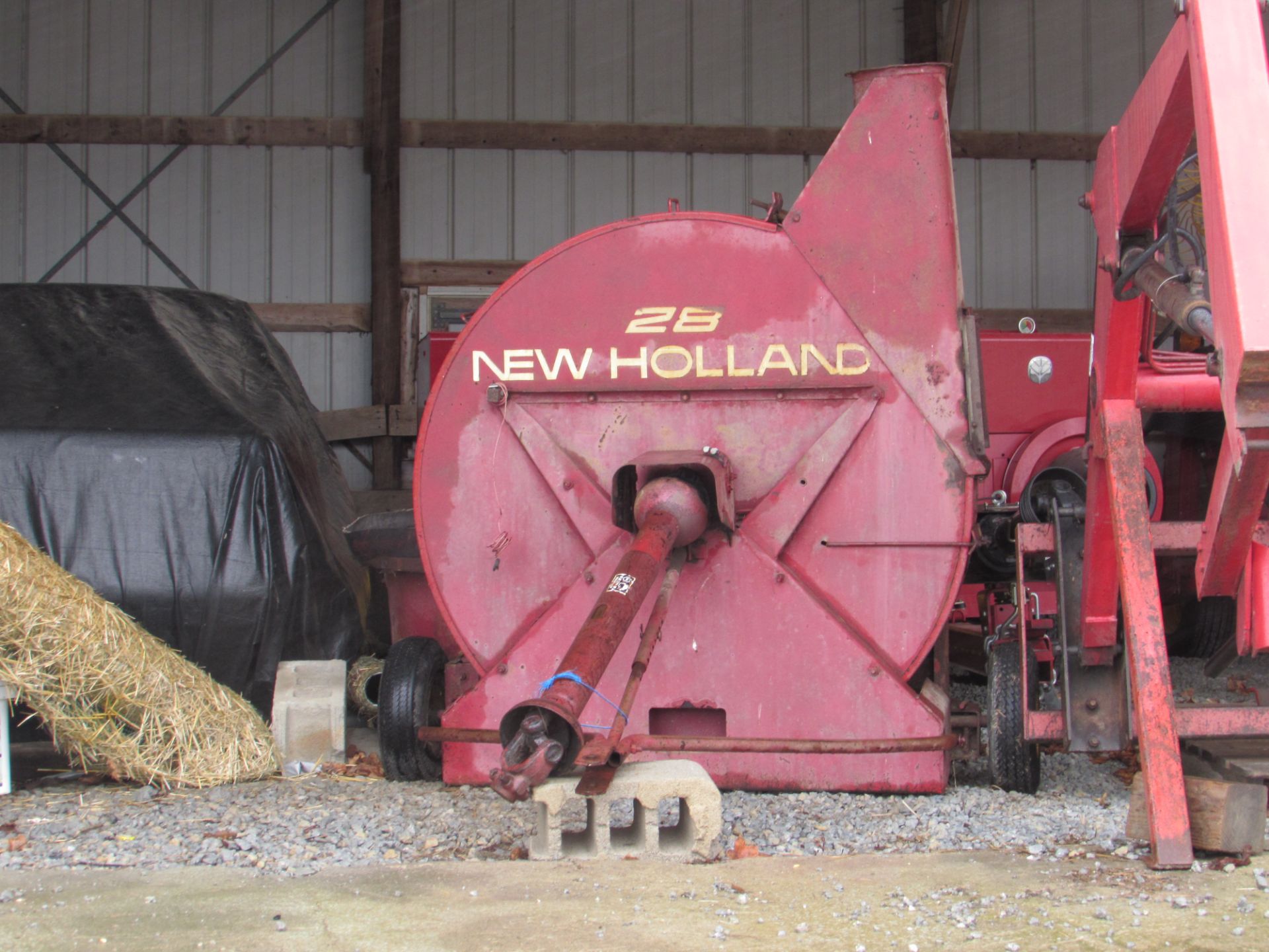 New Holland 28 silage blower, 540 pto, whirl-a-feed, Jeff Boike Hillsboro, OHIO (937)763-7149 - Image 6 of 7