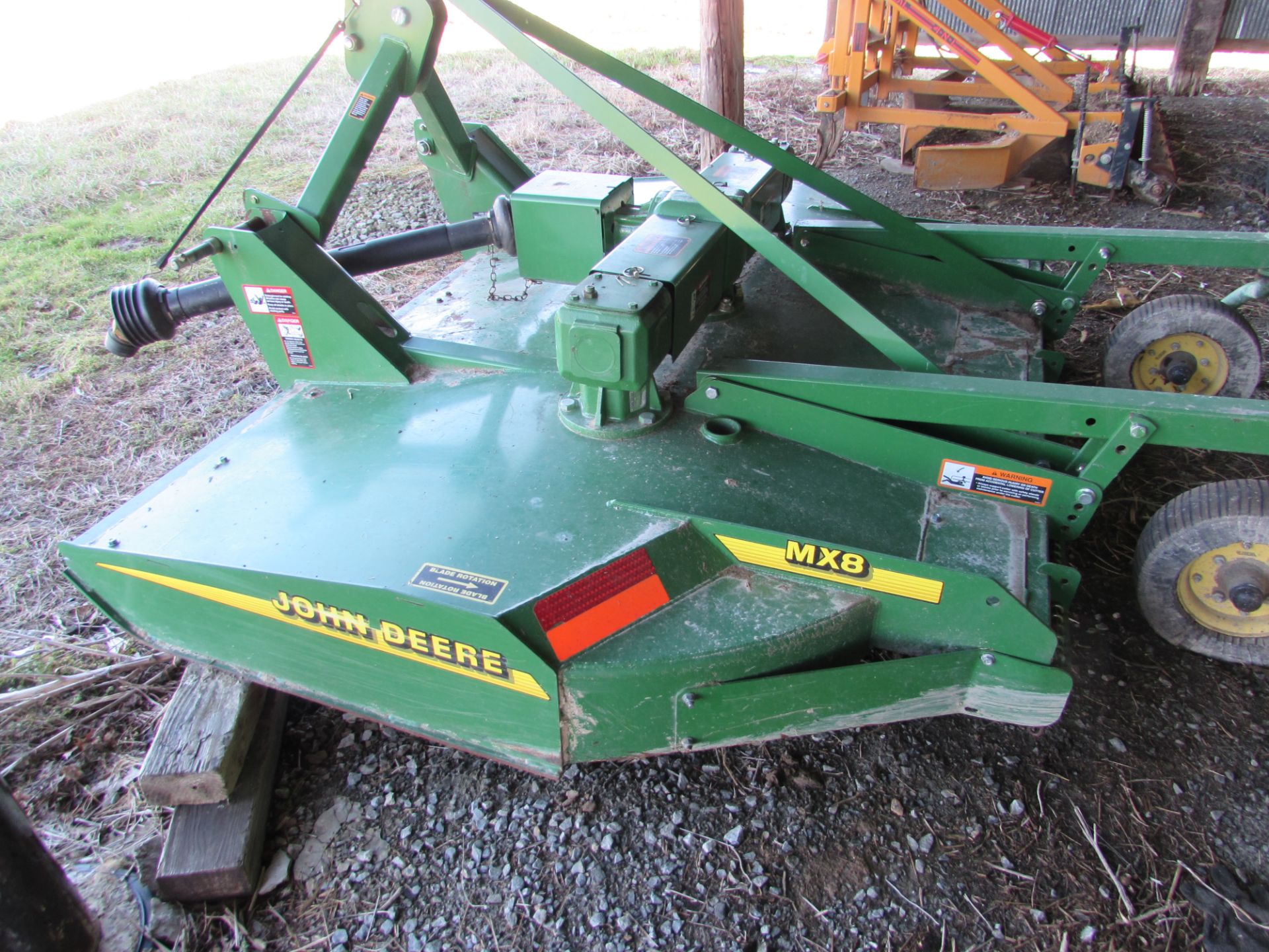 John Deere MX8 rotary mower, 3pt., chain guards, stump jumpers, 540 pto., SN-1P00MX8CHCP030299, - Image 2 of 4