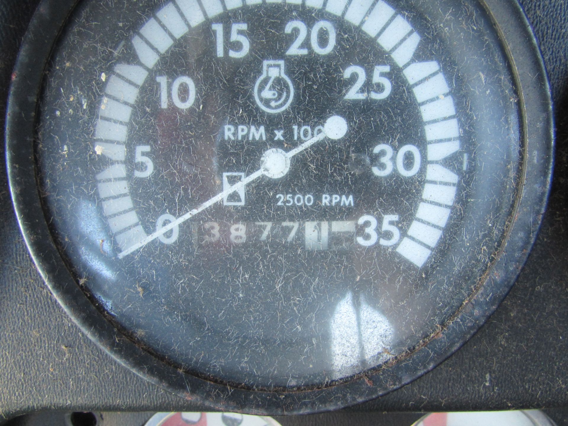 John Deere 4400 combine, Diesel, 3,877 hours, 23.1-26 front tires, 10.00-16 rear tires, SN-152154, - Image 5 of 5