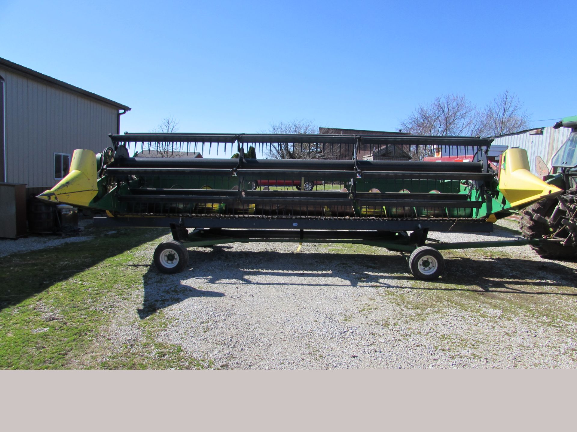 John Deere 920 platform, steel dividers, good poly, Wayne Murphy  Wilmington, Ohio (937) 725-7853 - Image 2 of 2