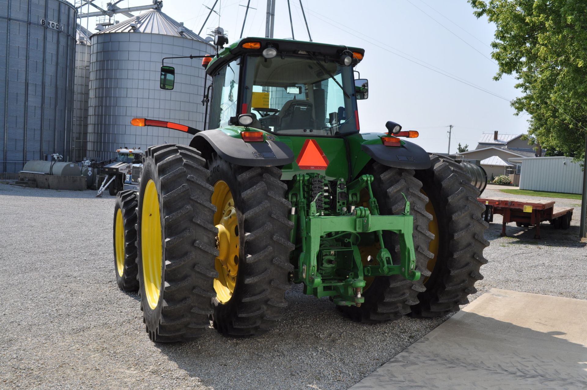 John Deere 8330 tractor, MFWD, CHA, 480/80R50 duals, 380/80R38 front duals, IVT, ILS, 3 pt, quick - Image 2 of 21