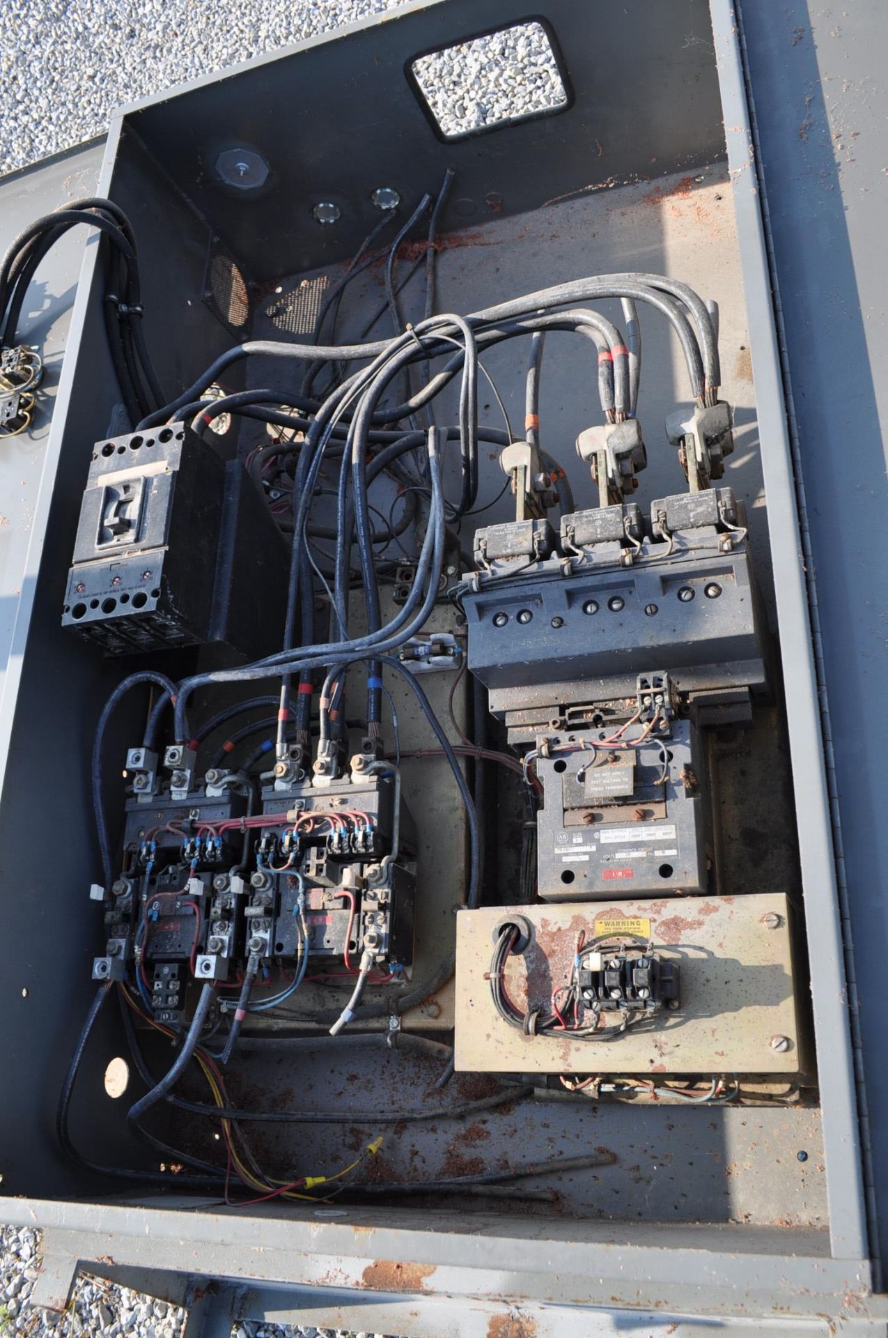 3 phase cabinet with controls and breaker - Image 5 of 5