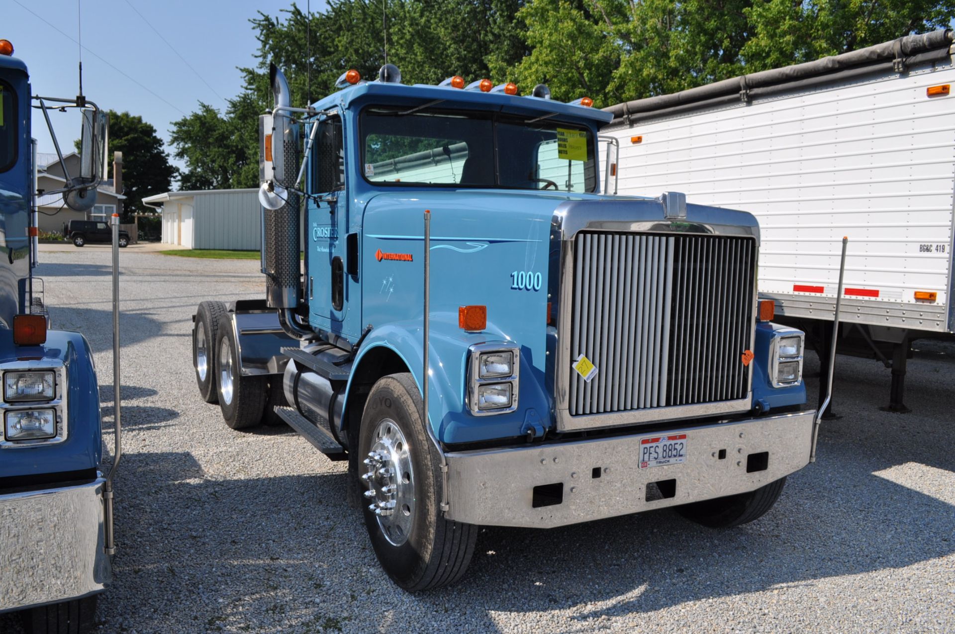 1987 International 9300 daycab semi truck, CAT 3406 mechanical, Eaton 9 sp, 179in WB, twin screw, - Image 4 of 21