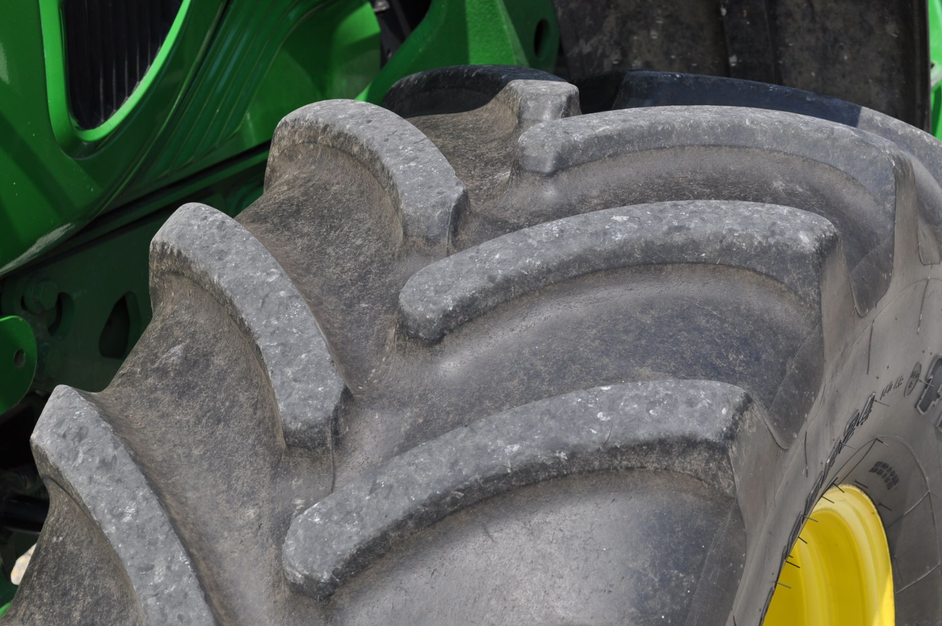 John Deere 6430 Premium tractor, MFWD, CHA, 600/65R38 rear, 540/65R24 front, IVT, front susp. - Image 7 of 18