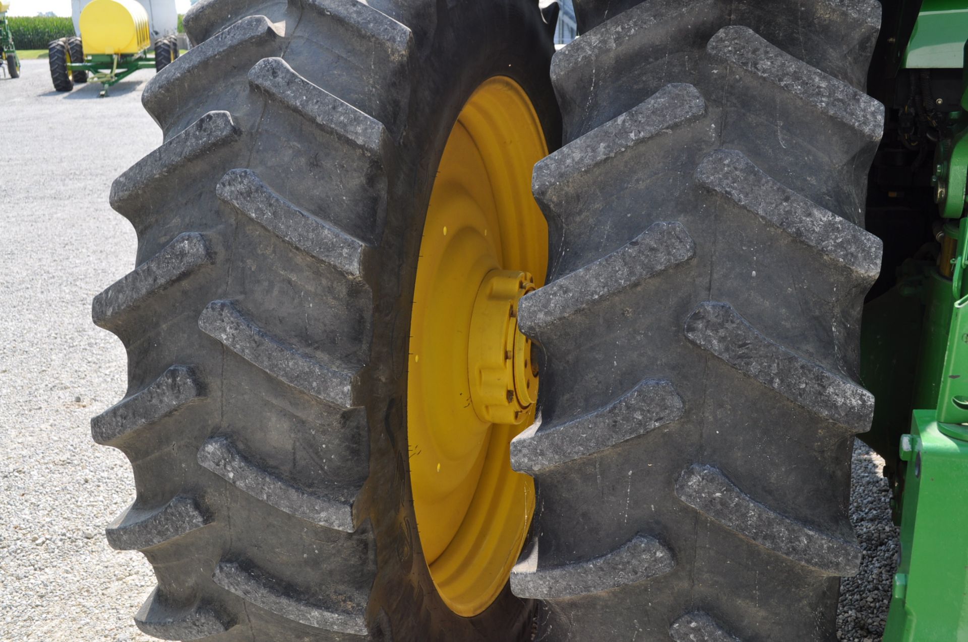 John Deere 8330 tractor, MFWD, CHA, 480/80R50 duals, 380/80R38 front duals, IVT, ILS, 3 pt, quick - Image 7 of 21