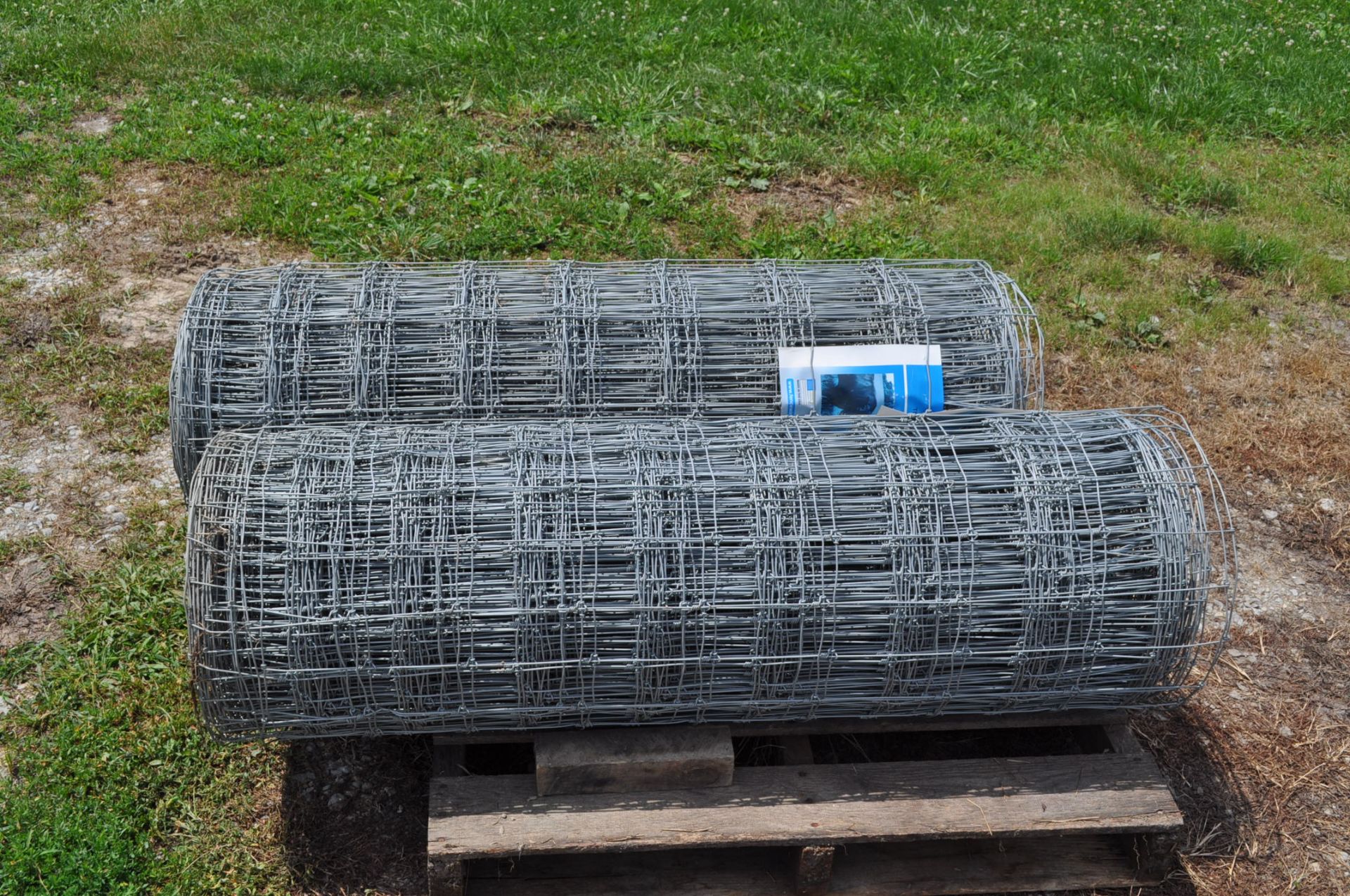 (4) rolls 48" high knotted fence wire, 6" stay, Walters Farm Bob & Linda Wright - Jeffersonville, OH - Bild 2 aus 3