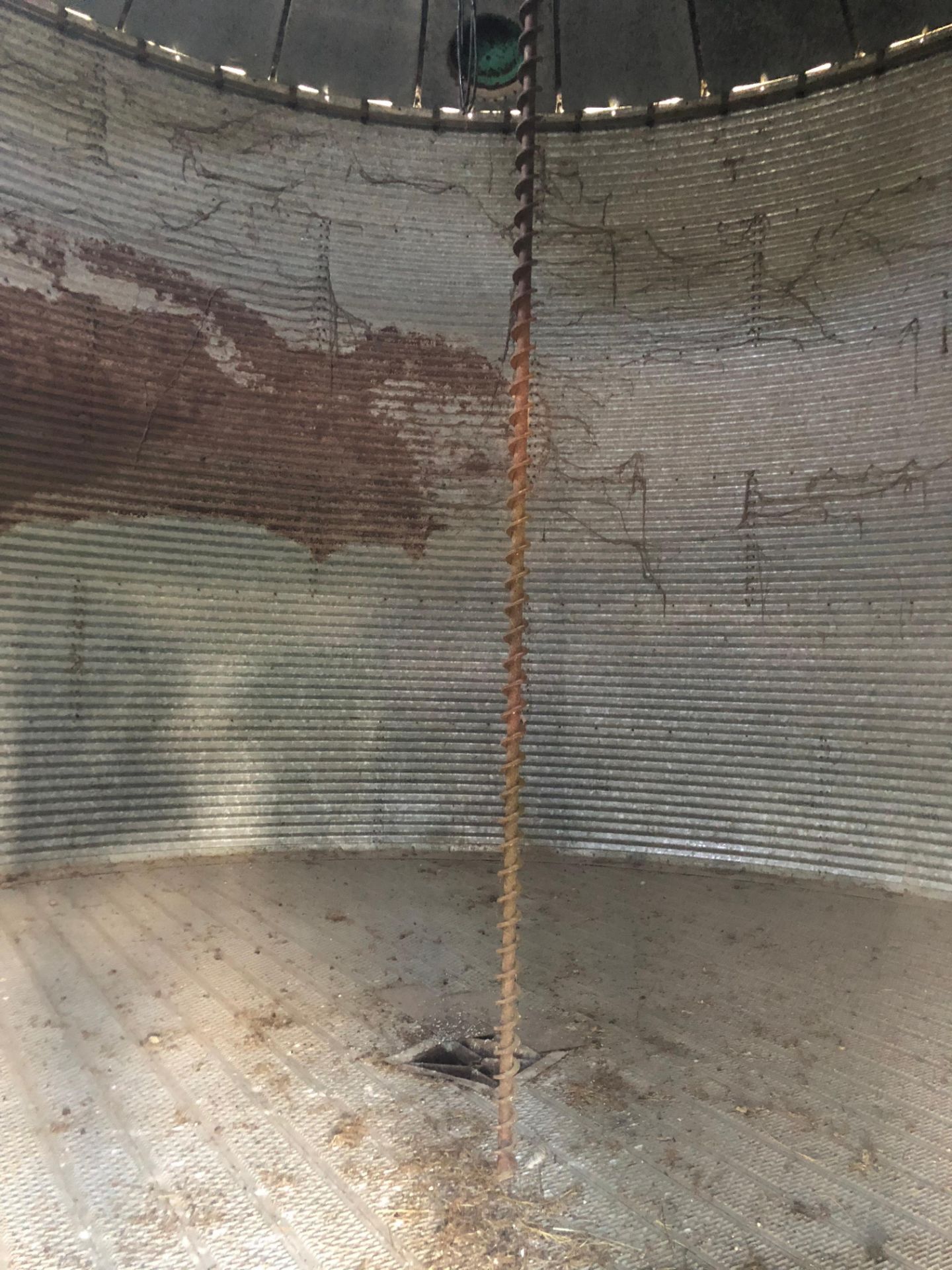 24'x6 ring Grain Bin, has to be dismantled and removed within 60 days of auction, 6" unload, - Bild 3 aus 4