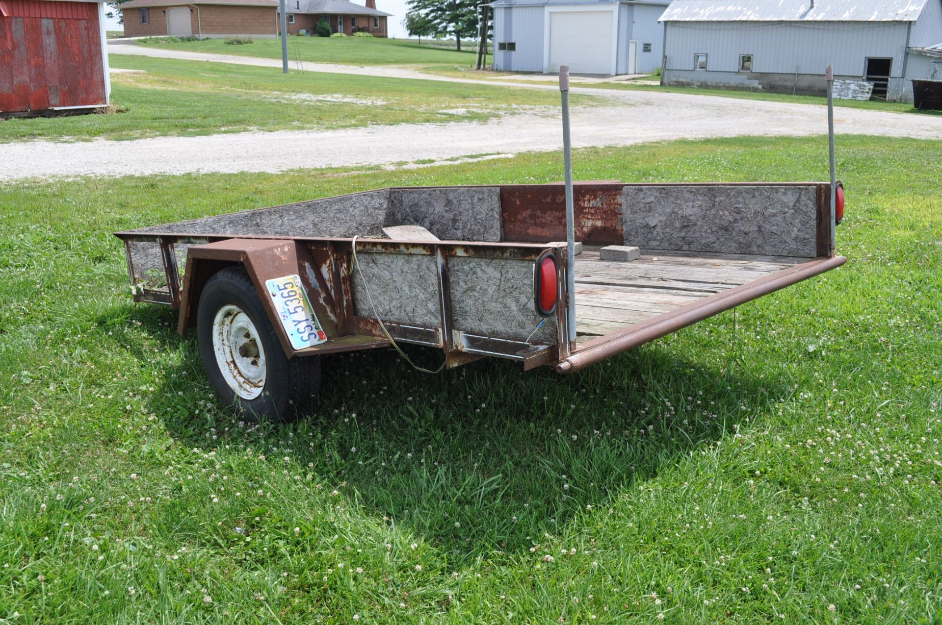 80"x10' single axle trailer, 12" sides, wood floor, lights, ball hitch, NO TITLE, Walters Farm Bob & - Bild 2 aus 5