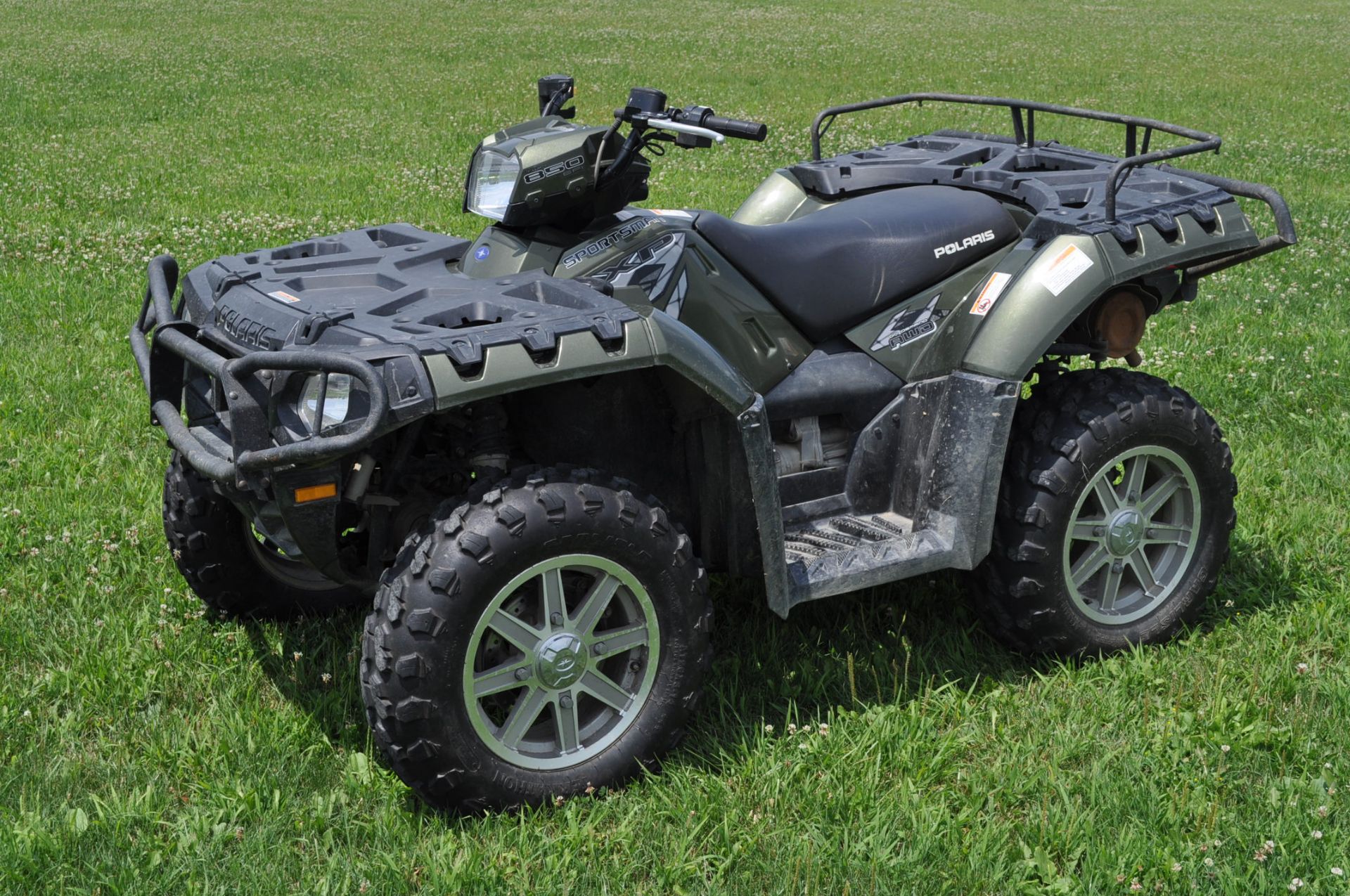 Polaris Sportsman XP ATV, 4x4, power steering, 26x10-14 rear, 26x8-14 front, 1,359 miles, 111 hrs,