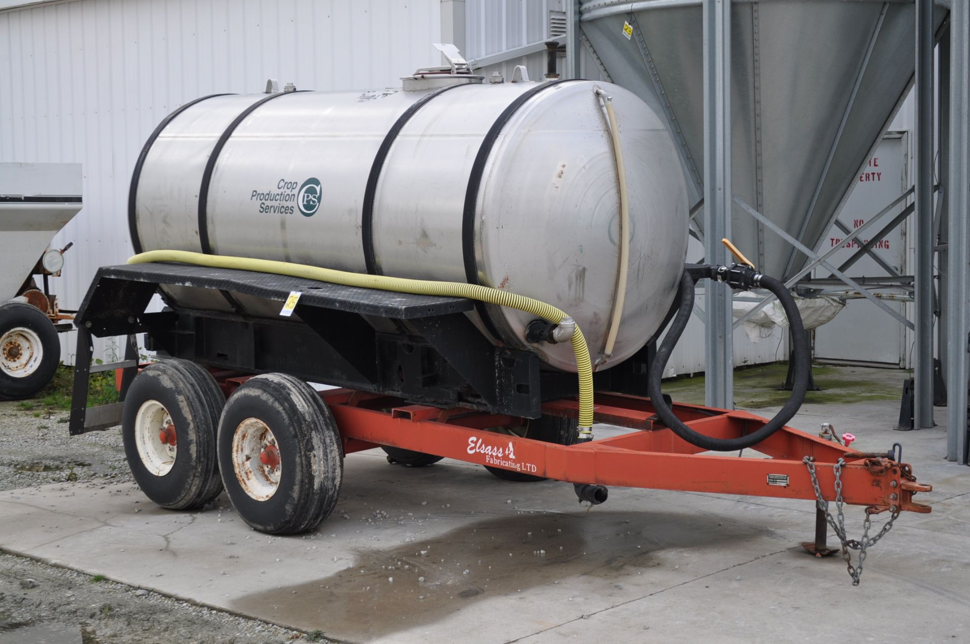 1,200 gal SS nurse trailer, tandem axle, 2" gas pump