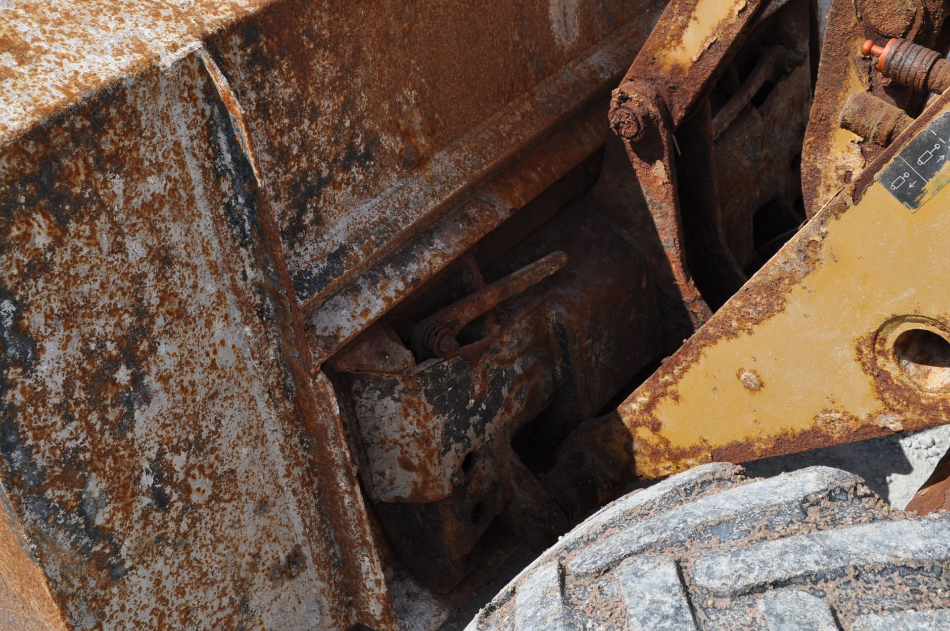 Willmar Wrangler 4550 loader, 5374 hrs, skid steer mounting plate, 31x15.50-15 tires, aux hyd, SN - Image 8 of 12