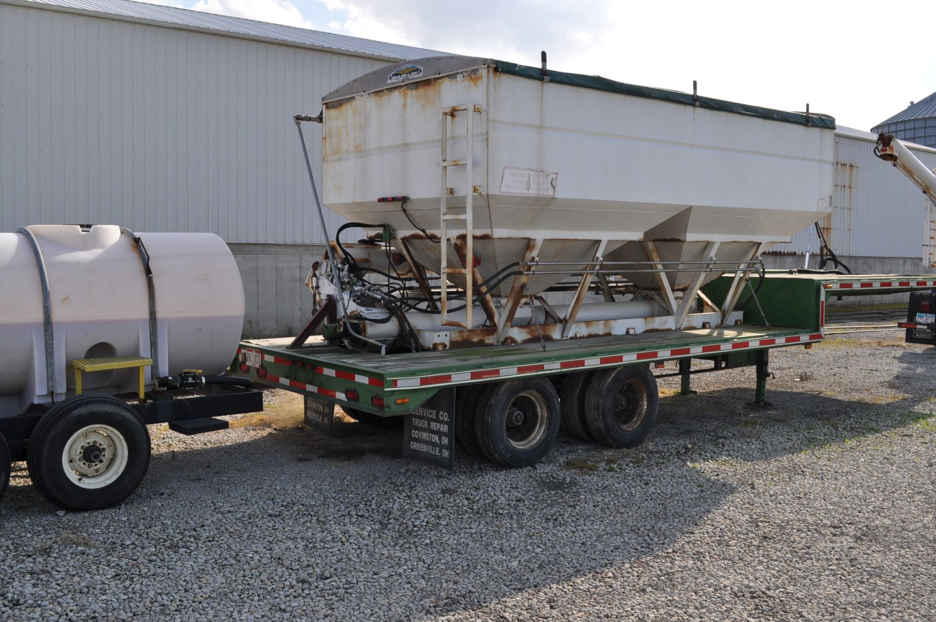 1999 Trailer w/ 16 ton Chandler dry box, side shooter, 4 compartment, 3 line wet kit, T/A, 235/ - Image 3 of 8