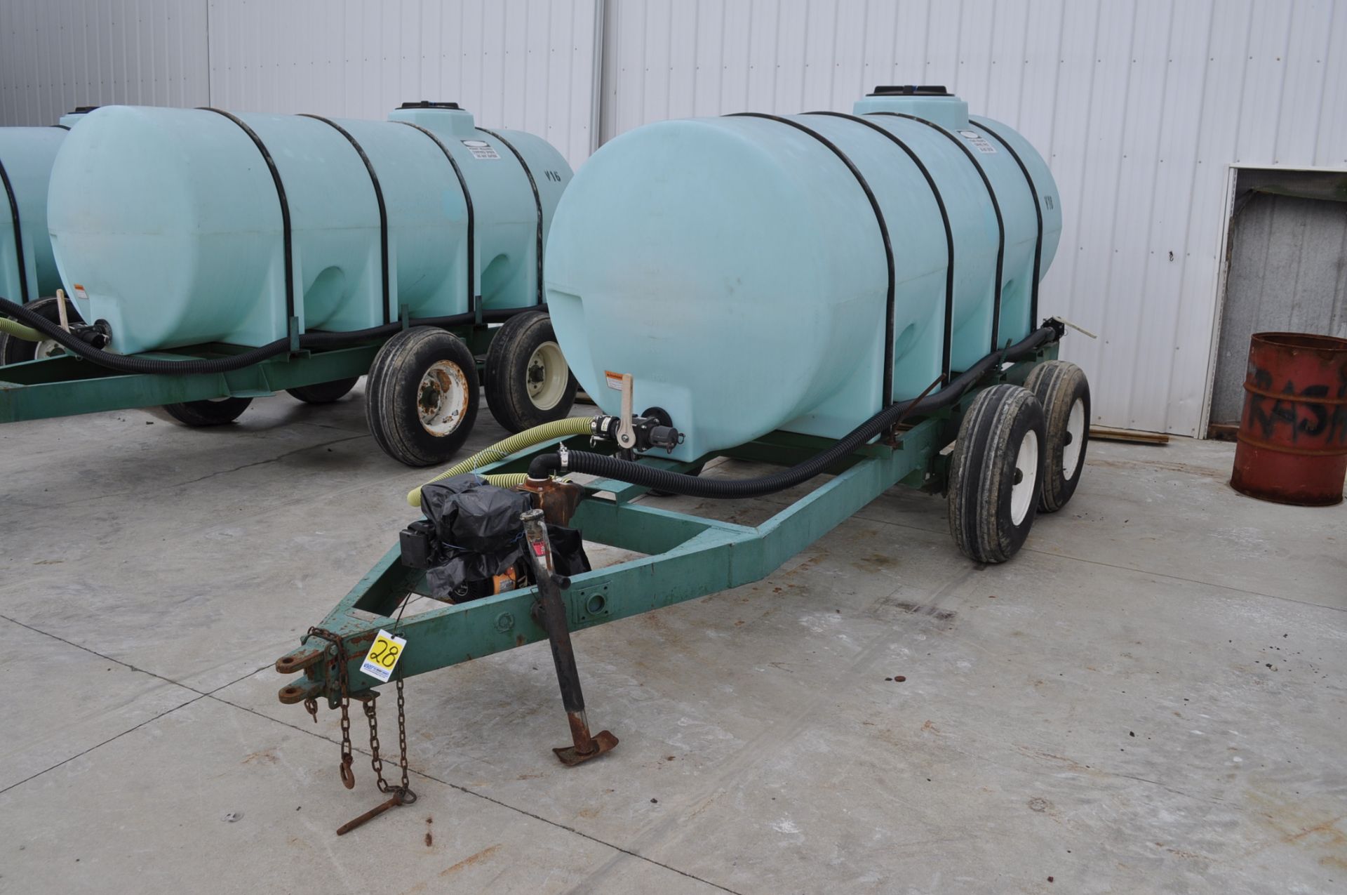 1,000 gal poly nurse trailer, tandem axle, 2" gas pump