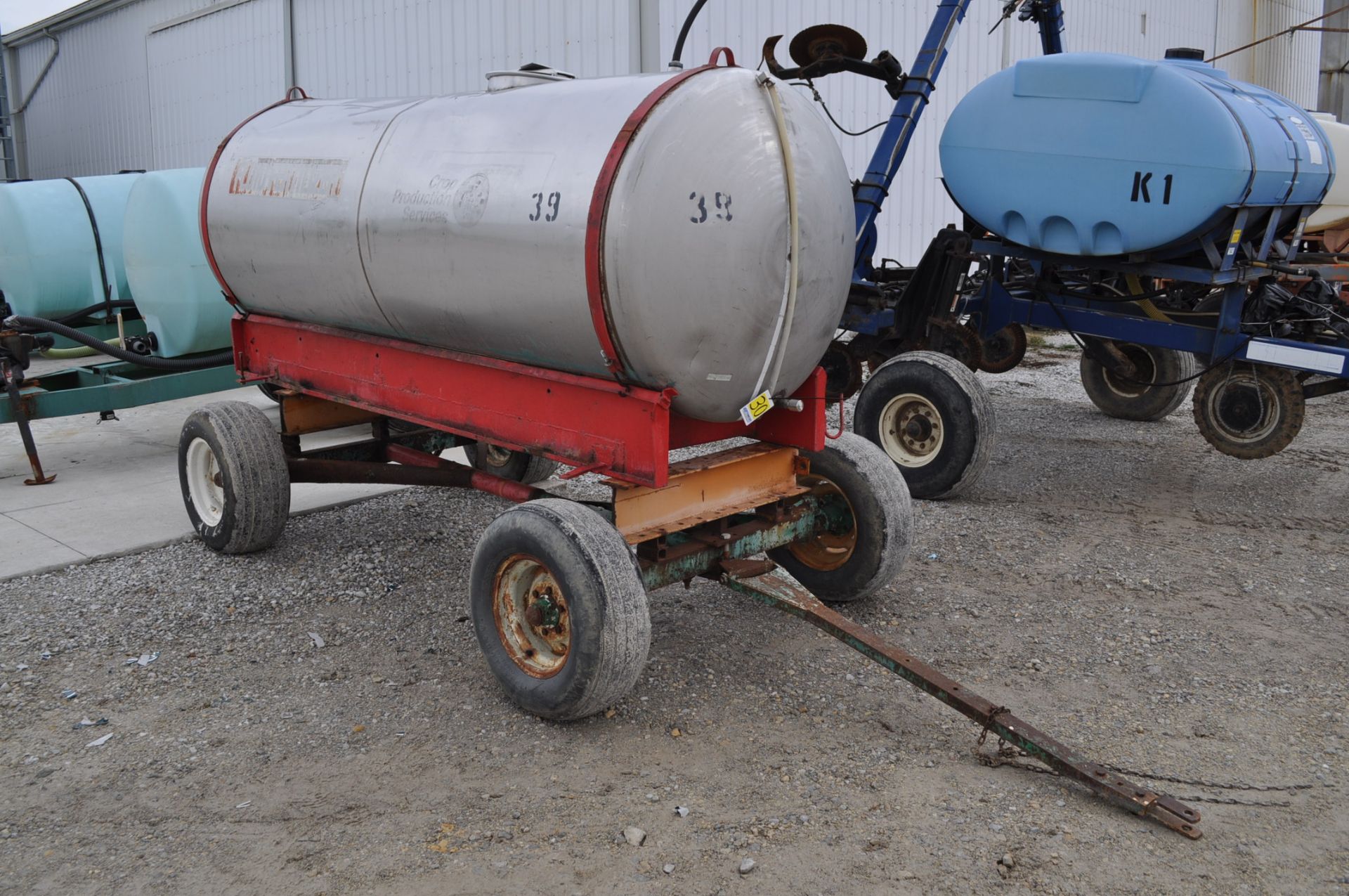 1,000 gal SS tank on wagon running gear