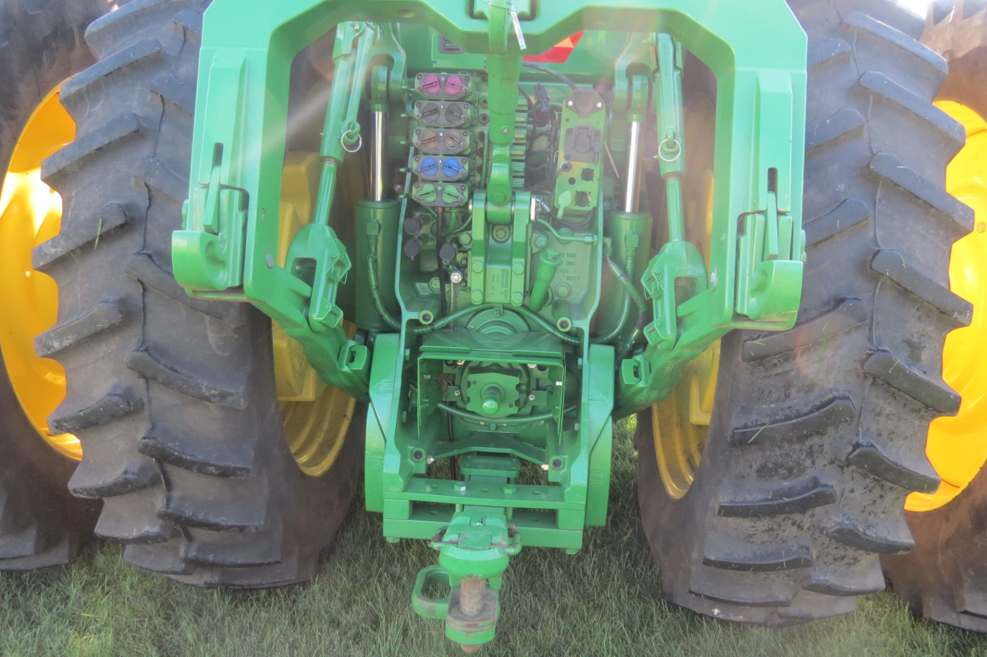 John Deere 8360R MFWD tractor, 480/80R50 rear duals, 420/85 R34 front duals, IVT, ILS, active - Image 25 of 40