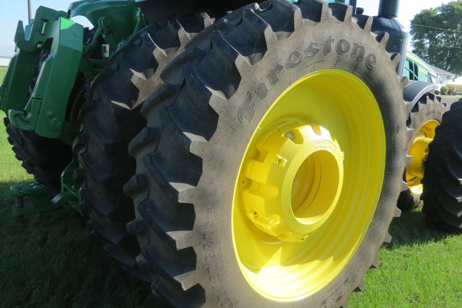 John Deere 8360R MFWD tractor, 480/80R50 rear duals, 420/85 R34 front duals, IVT, ILS, active - Image 34 of 40