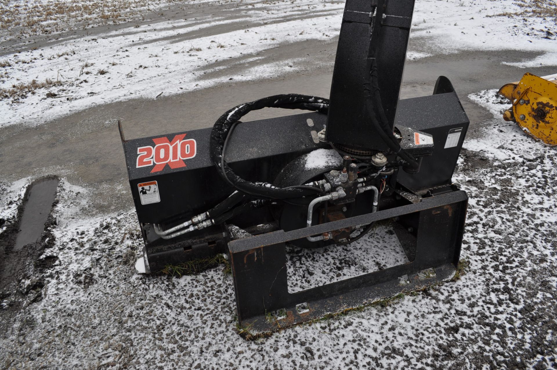 6' Erskine 2010X hyd drive snow thrower, skid loader attachment, hyd 540 PTO pump, 3 pt hyd - Image 5 of 8