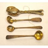 Set of six 800 standard quiver finial teaspoons and three mustard spoons.