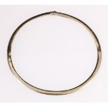 White gold collar of oval section, '14K', 31g.