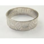 18ct gold wedding ring, diamond cut, 1970, size 'P ½'. Condition Report. 3.
