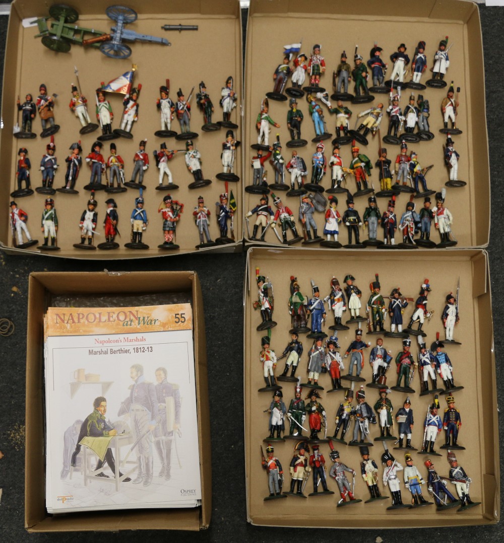 One hundred Del Prado Napoleon at War figures with information booklets.