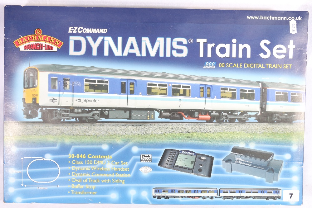 Bachmann Branch-Line OO gauge DCC digital train set Dynamis 30-046, boxed.