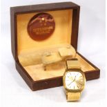 Gent's Eterna-Matic gold bracelet watch with rounded square dial, '18k', in Eterna Sonic box,