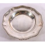 Victorian silver dish with shaped gadrooned edge, London 1840, maker William Ker Reid, 537g.