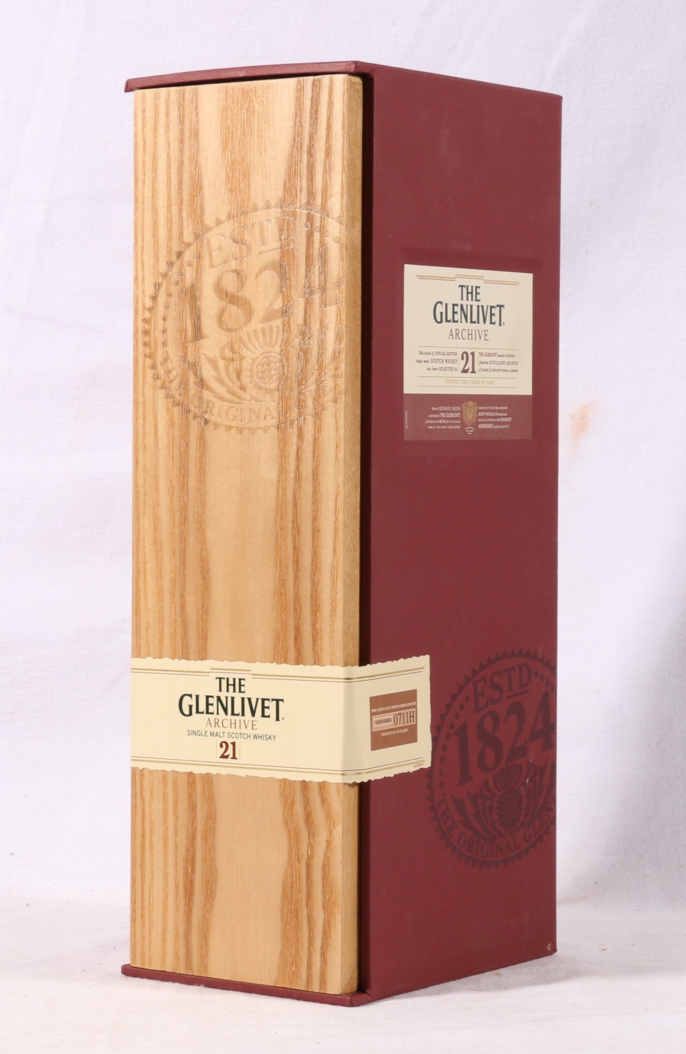THE GLENLIVET Archive 21 year old Campbeltown single malt Scotch whisky,