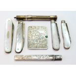 Silver double stamp case with sliding top engraved with ivy, Birmingham 1911,