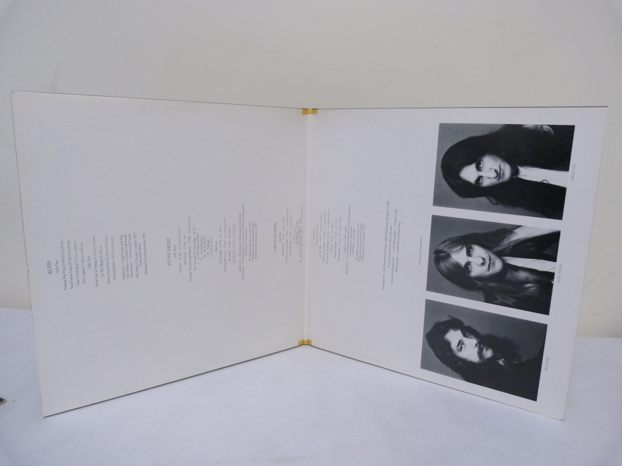 Four UK original Rush LP's to include Permanent Waves and Archives. Condition Report. - Image 6 of 6