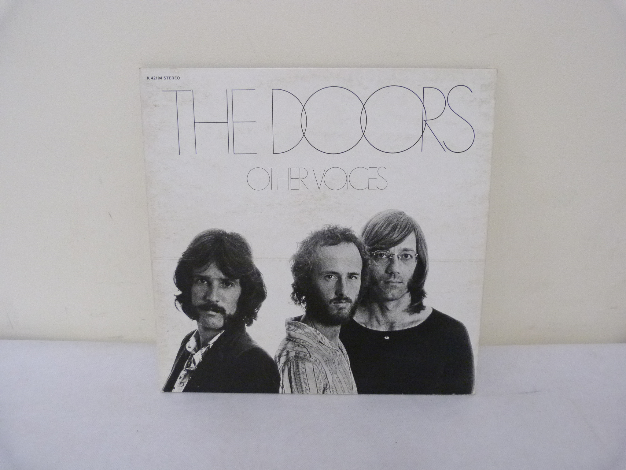 Three Doors LP's to include Other Voices, Weird Scenes and An American Prayer (with booklet). - Image 6 of 9