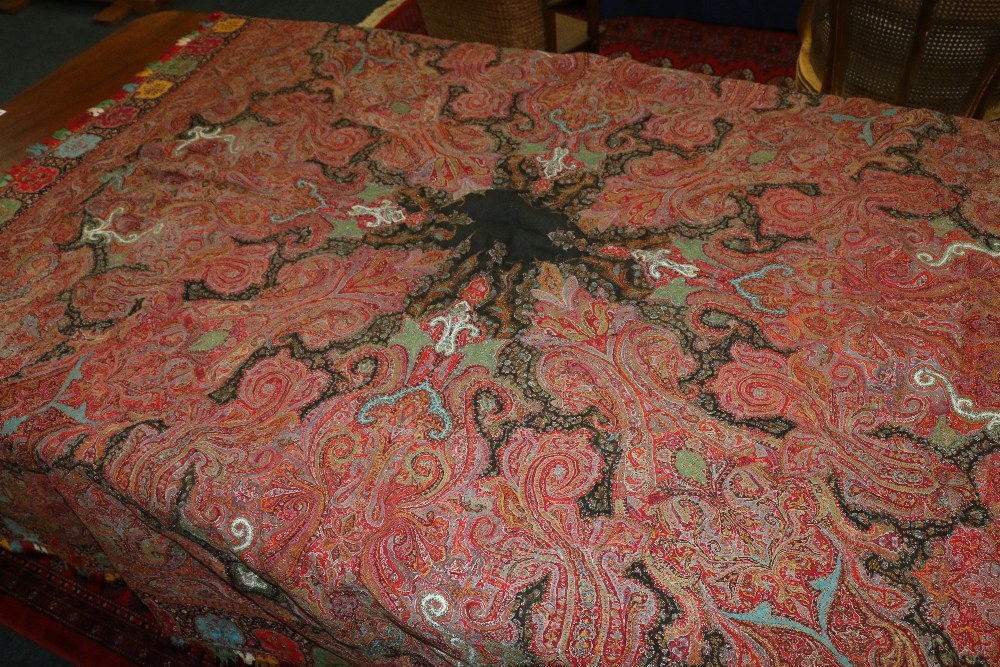 Mid to late 19th Century 'patchwork' Paisley shawl, - Image 2 of 5