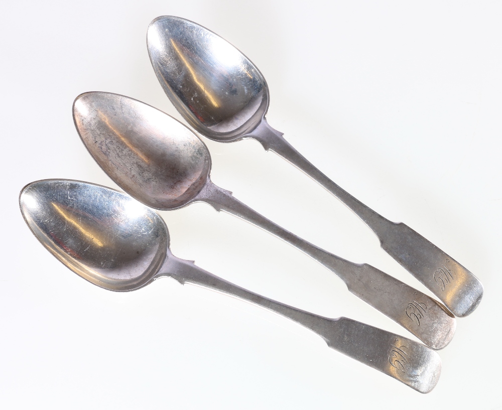 Set of three fiddle pattern spoons by Charles Murray, Perth c1830.