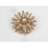 Star brooch with pearls in 9ct gold, 1978.