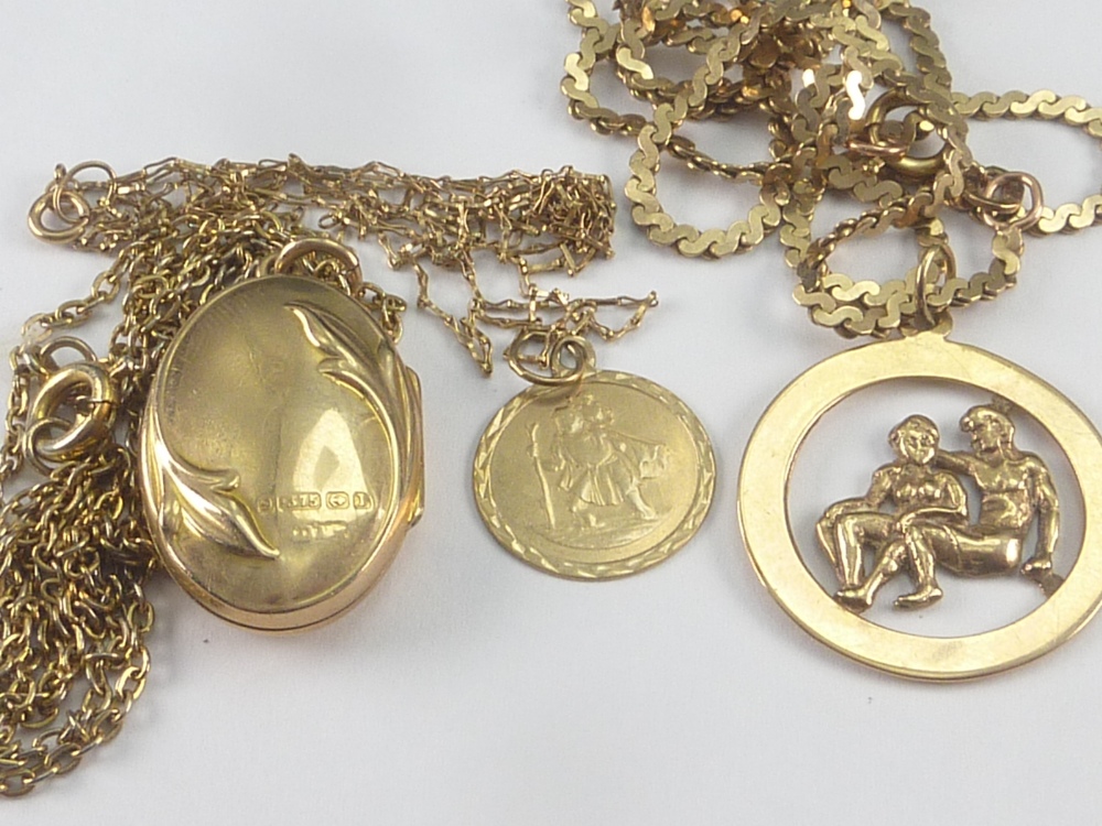 9ct gold Gemini pendant, another and a locket, all 9ct. Condition Report. - Image 2 of 2