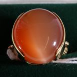 18ct yellow gold feature cabochon set moonstone dress ring.