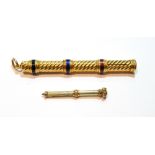 Good 15ct gold propelling pencil, spirally fluted, with enamelled slides for red, blue and black,