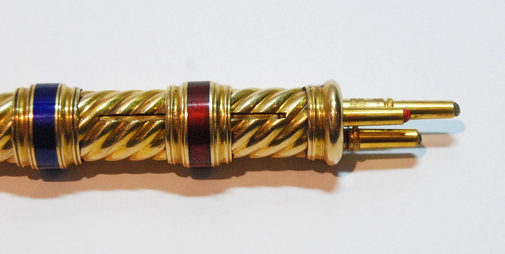 Good 15ct gold propelling pencil, spirally fluted, with enamelled slides for red, blue and black, - Image 3 of 4